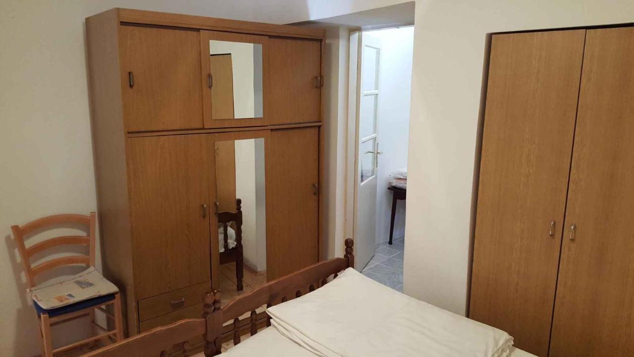 Apartment In Selce 5880 Exterior foto